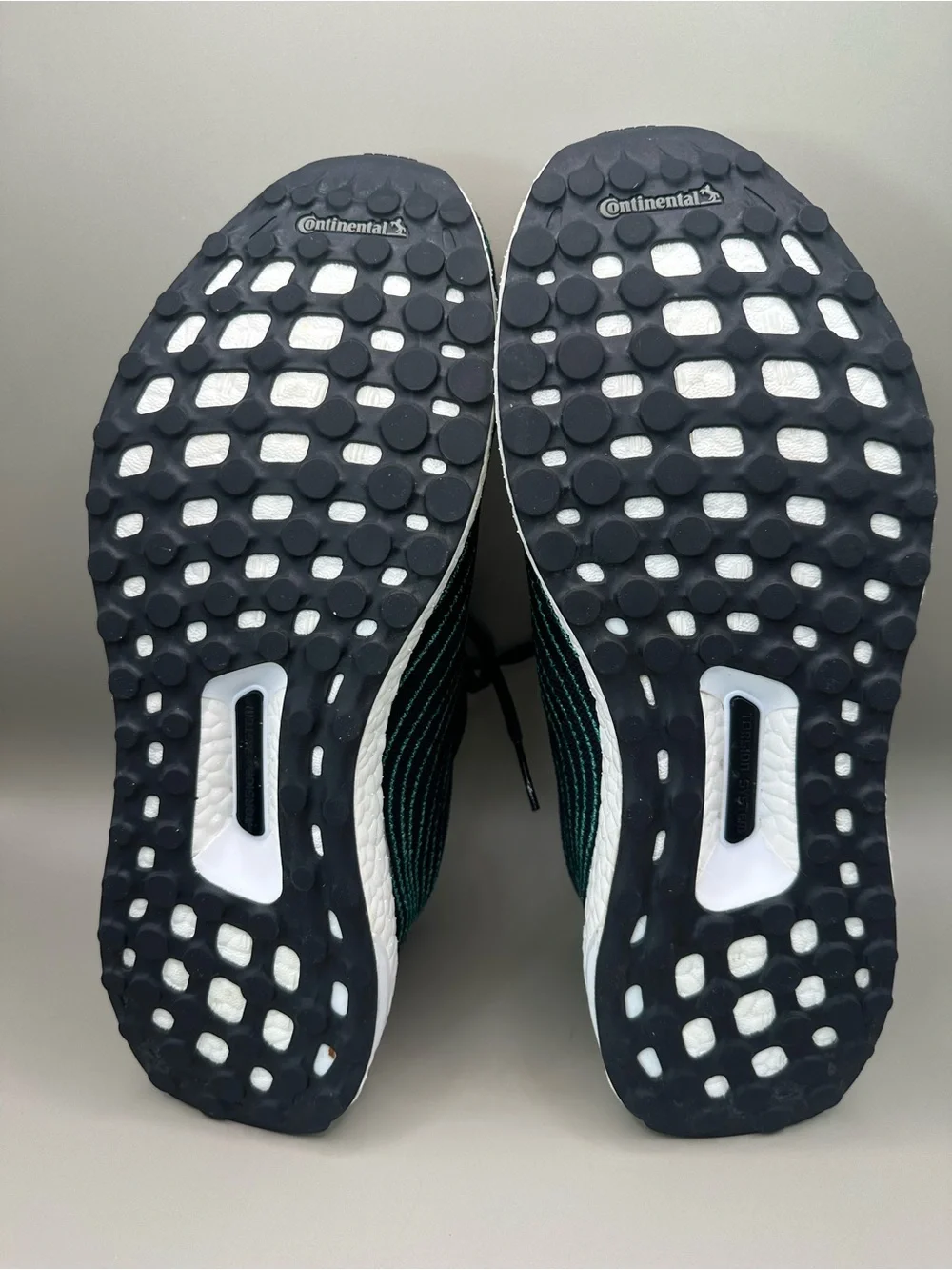 Adidas Men's Ultra Boost DNA Parley Runing Shoes Size 9.5.